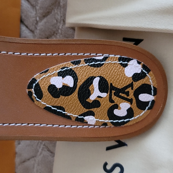 Louis VUITTON WILD AT HEART CREME GIANT MONOGRAM MULE SANDAL SIZE 40EU=10US BOX - Picture 6 of 16